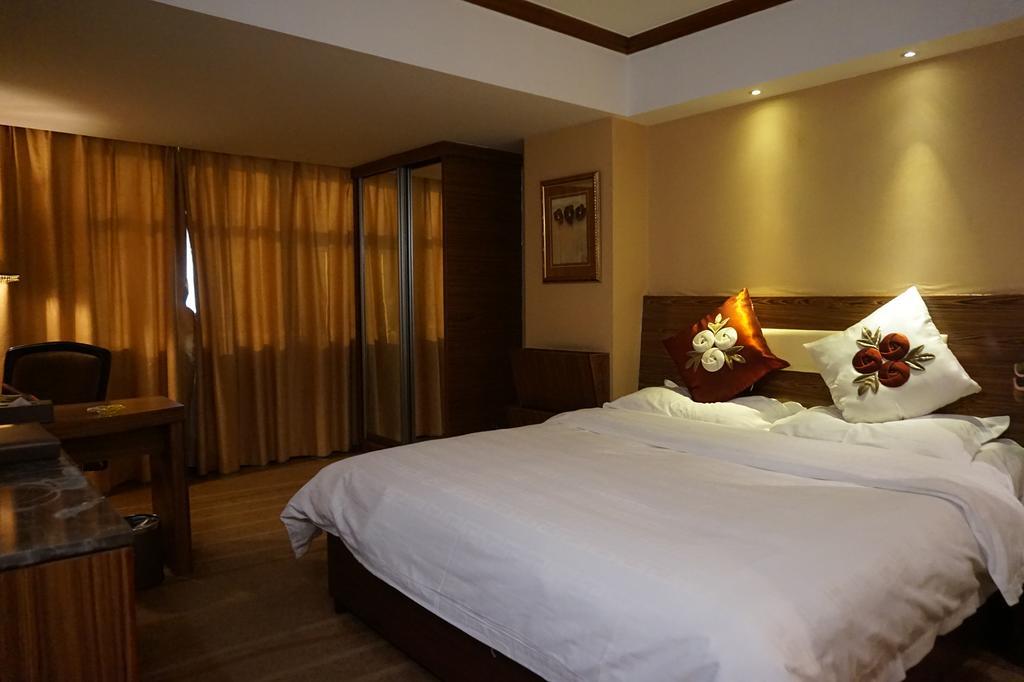 Bremen Holiday Hotel Harbin Extérieur photo