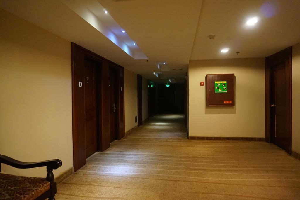 Bremen Holiday Hotel Harbin Extérieur photo