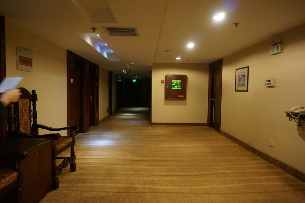 Bremen Holiday Hotel Harbin Extérieur photo