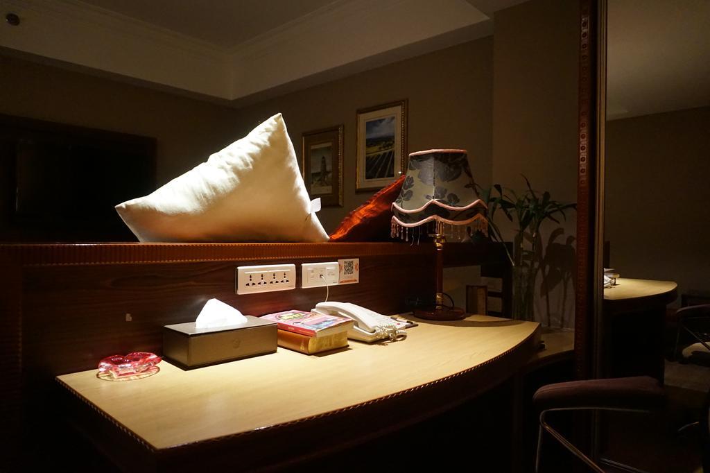 Bremen Holiday Hotel Harbin Extérieur photo