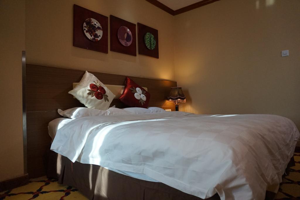 Bremen Holiday Hotel Harbin Extérieur photo