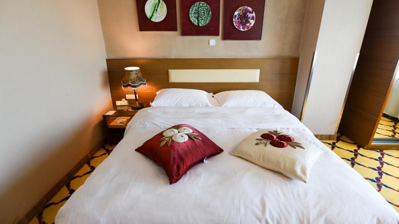 Bremen Holiday Hotel Harbin Extérieur photo
