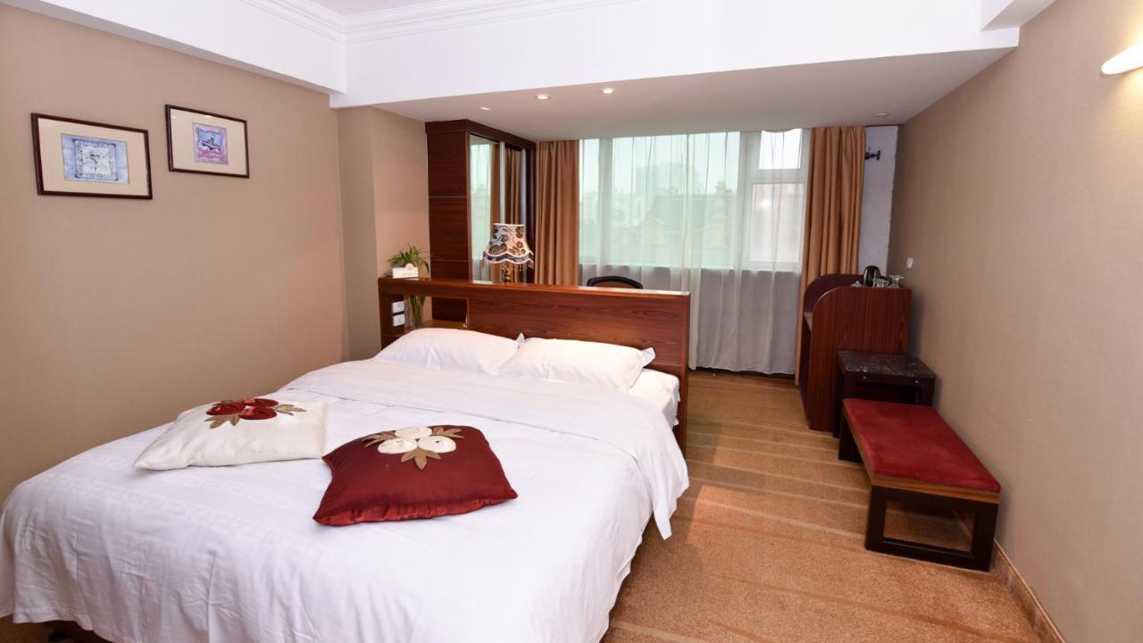 Bremen Holiday Hotel Harbin Extérieur photo